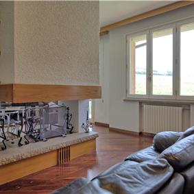 3 bedroom villa with pool and tennis court near Florence, sleeps 6